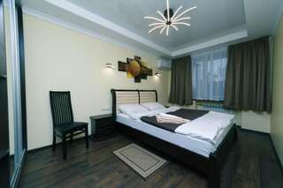 Апартаменты BigLux Valerio Lesi Ukrainky 14&7 Киев Апартаменты Делюкс-5